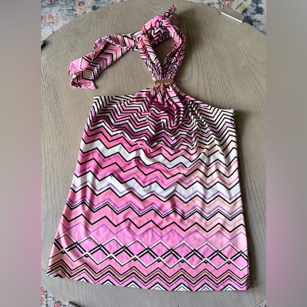 Jennifer Lopez Halter Top – XS – Pink/White/Black Geometric Print – Summer Ready